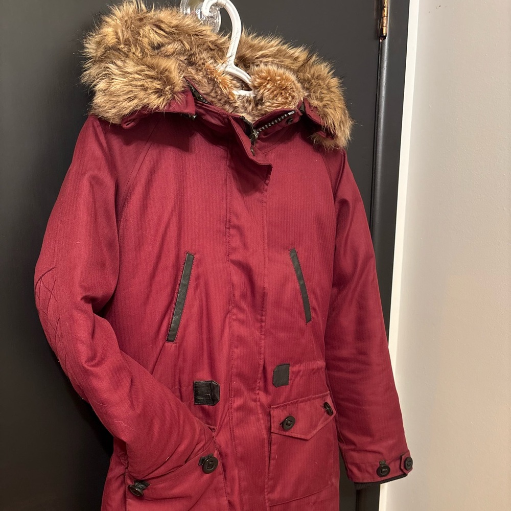 Women's Burgundy Fur-Trimmed Feather Down Parka
